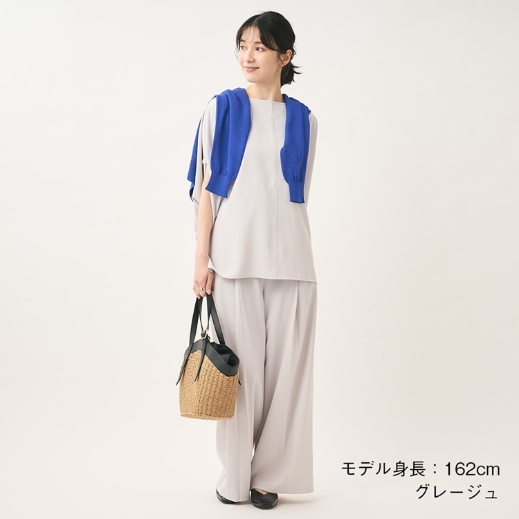 お手入れしやすく、涼しい。さらてろブラウス