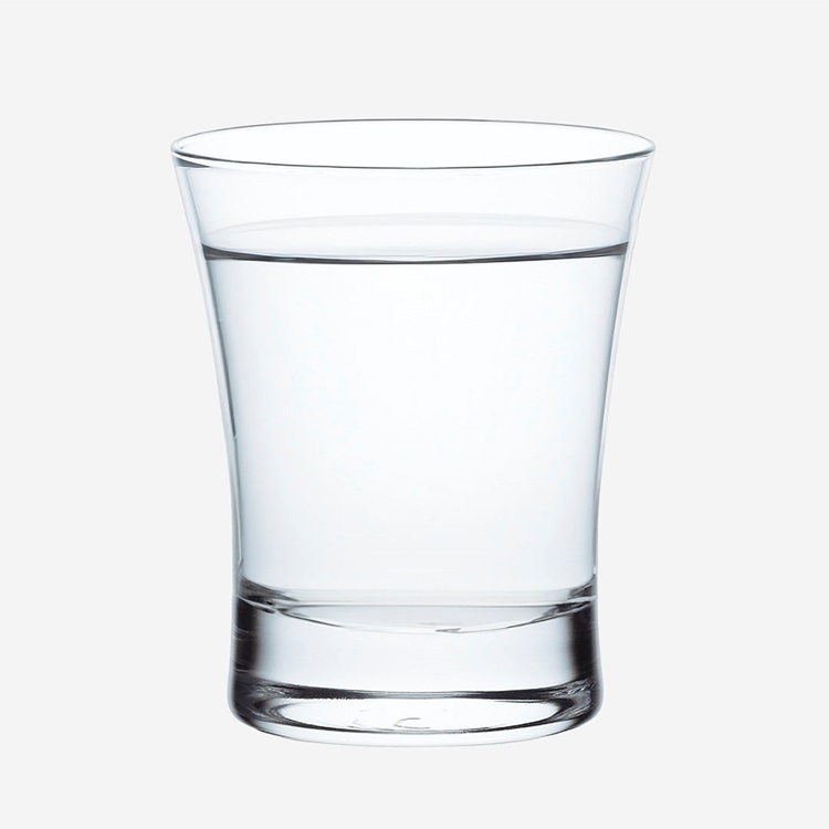 飲み口の違いが楽しめる冷酒盃